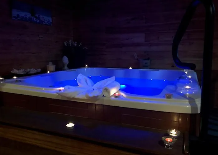 Prázdninový dům Domaine De Label, Spa, Massages La Salvetat-sur-Agout